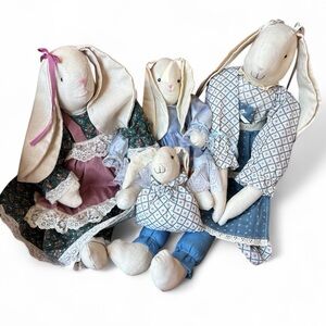 Vintage Handmade Floppy-Eared Country Bunny
Rabbit Doll Bed Shelf Sitter FAMILY